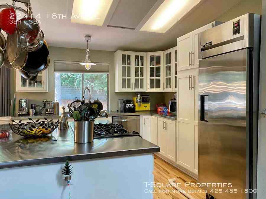 22414 18th Ave Se - Photo 3 of 12