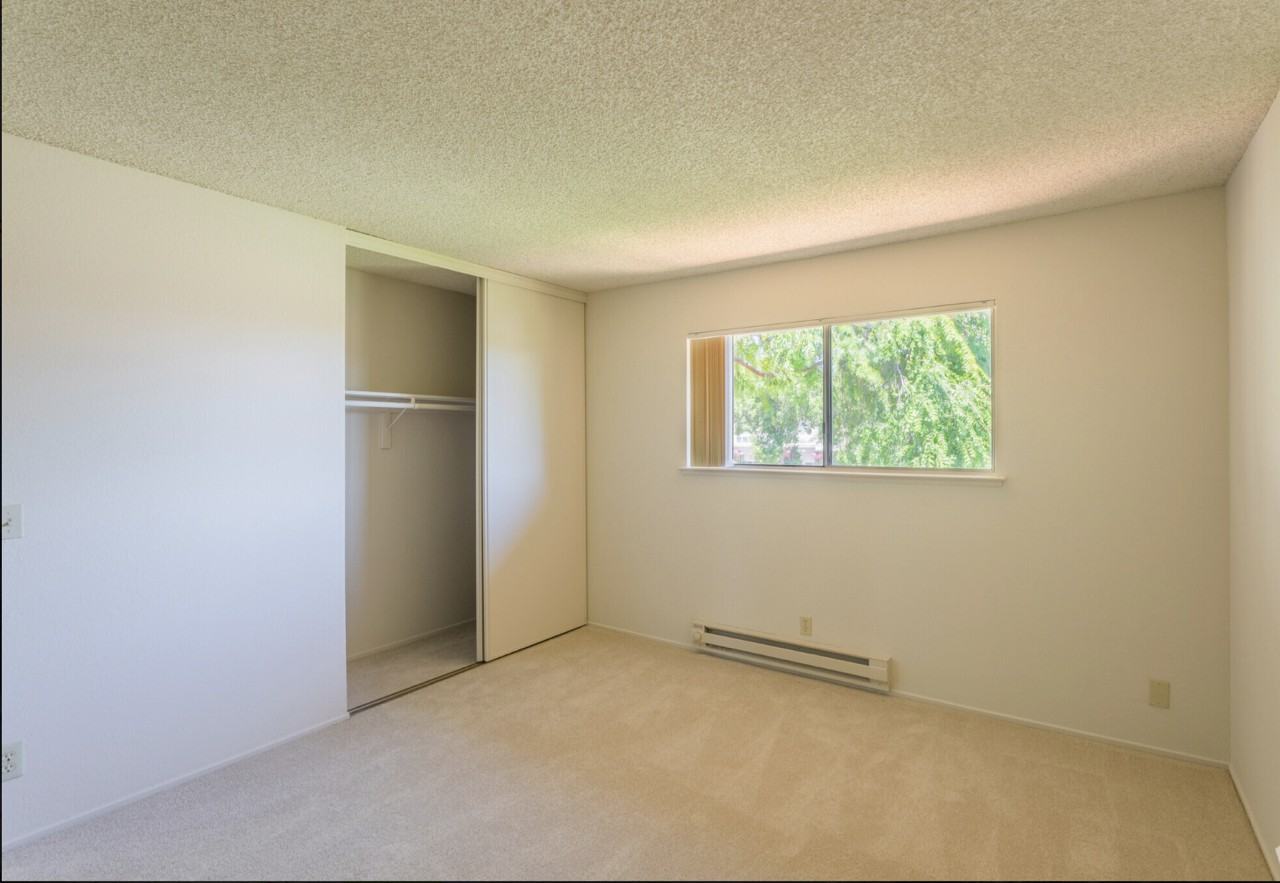 260 N Mathilda Ave - Photo 2 of 5