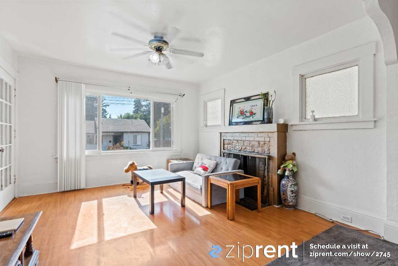 3250 Delaware St - Photo 2 of 16
