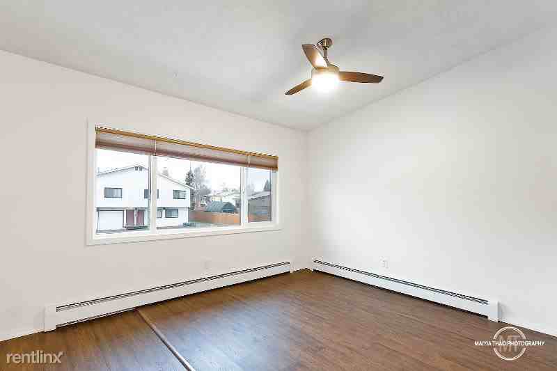 8205 8205 Mentra St A - Photo 3 of 14