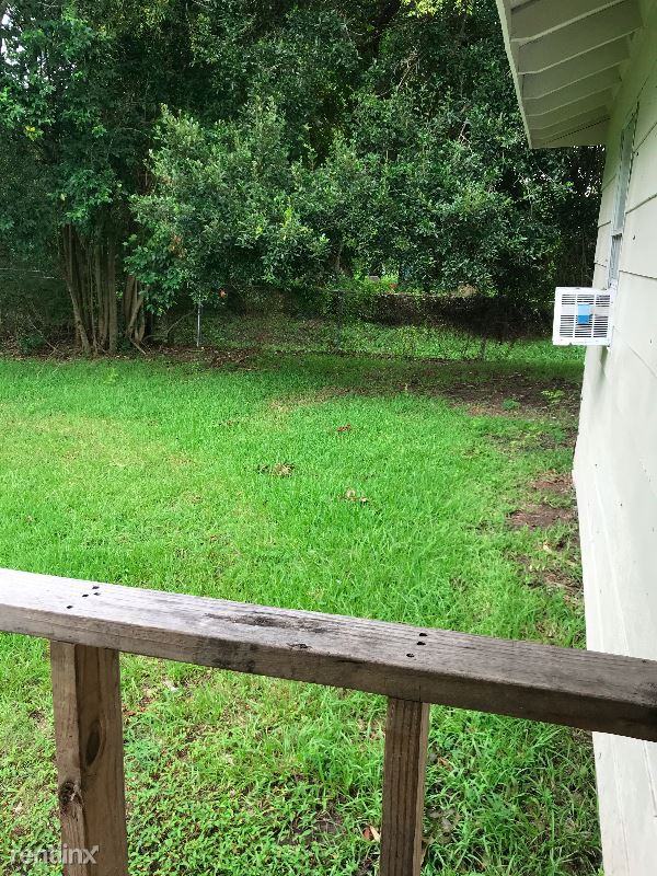 3257 Cartwright St - Photo 2 of 23