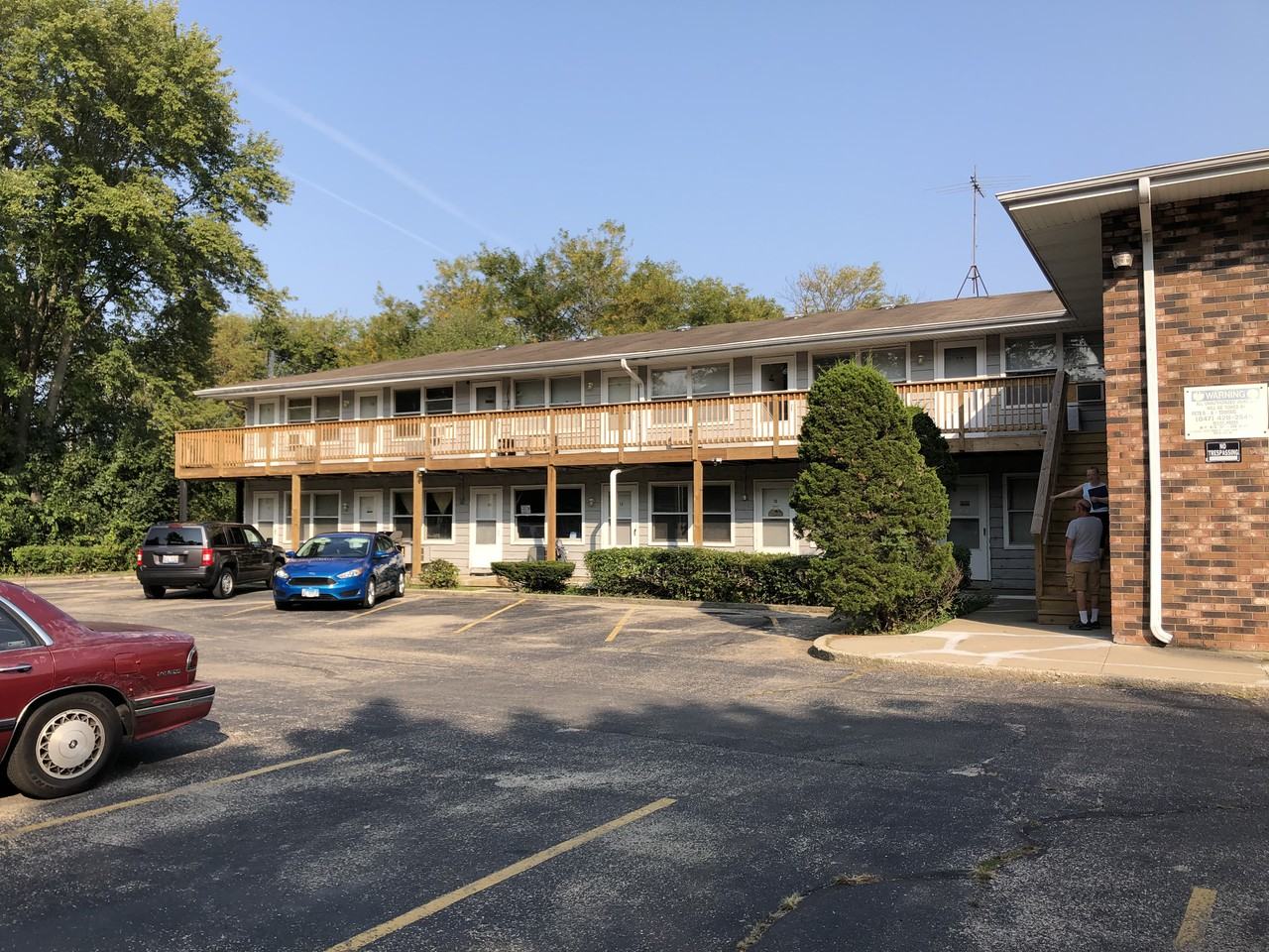 1940 Mark Ave - Photo 3 of 17