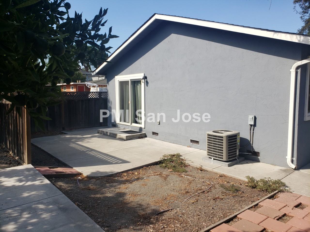 1181 Sherwood Ave - Photo 2 of 14