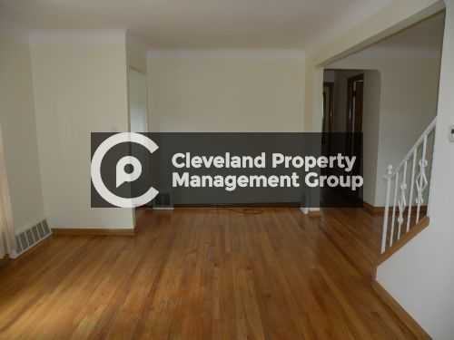4965 Corliss Rd - Photo 2 of 10