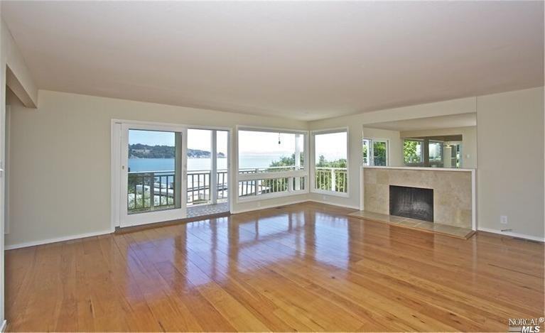 2280 Paradise Dr Apt 2 - Photo 3 of 13