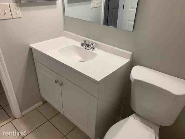 4701 Sandcastle Cir - Photo 3 of 28