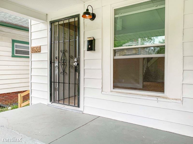 3622 N Capitol Ave - Photo 3 of 18