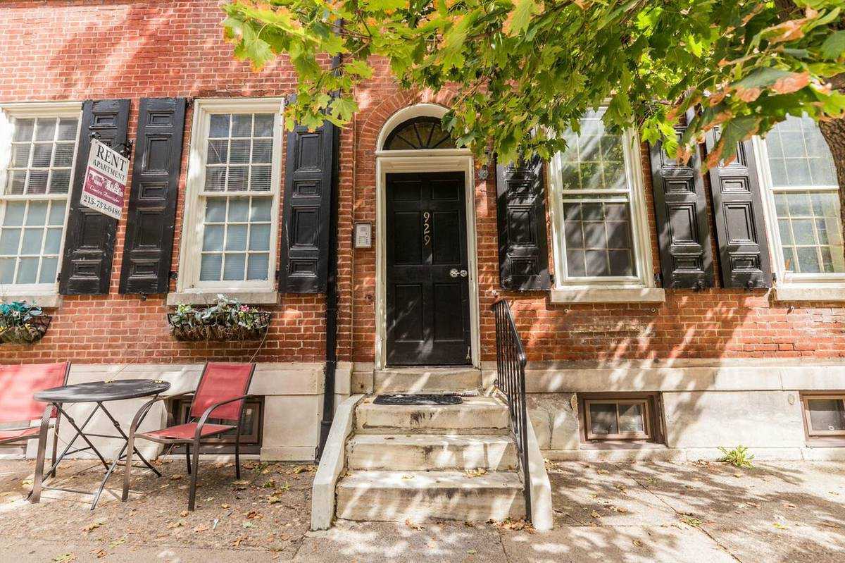 929 Spruce St - Photo 2 of 2