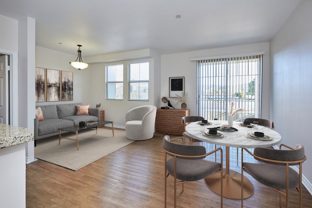 Magnolia - Photo 7 of 27