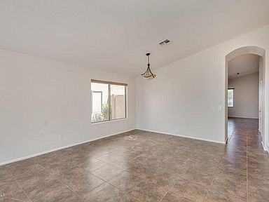 641 E Lovegrass Dr - Photo 3 of 11