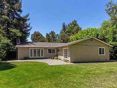 1077 Vernier Place - Photo 3 of 10