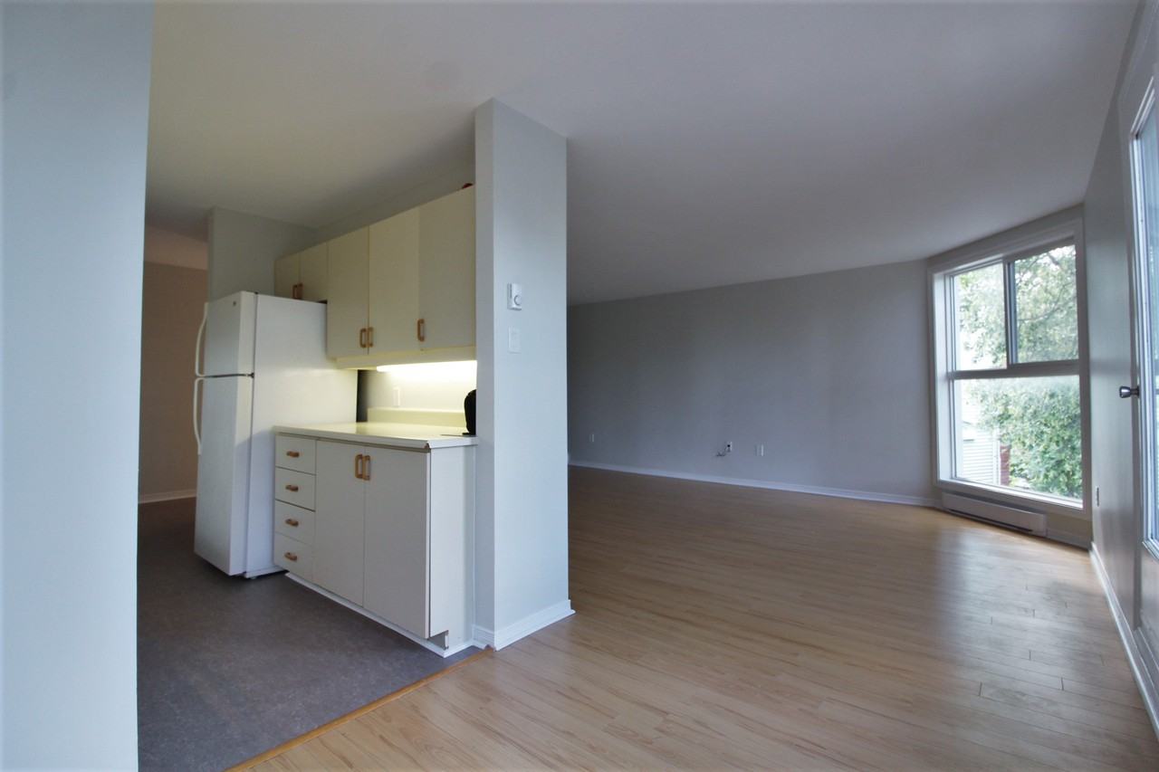142 Bayview Station Road - Photo 2 of 10