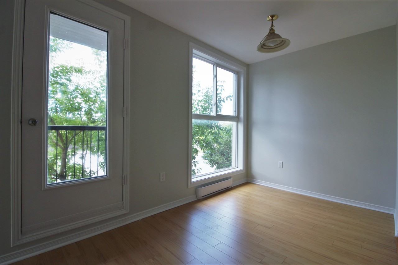 142 Bayview Station Road - Photo 3 of 10