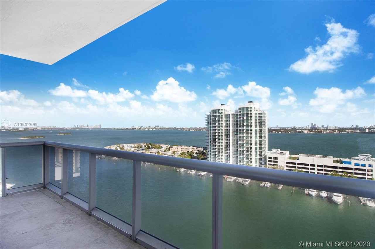 7929 West Drive - Photo 2 of 16