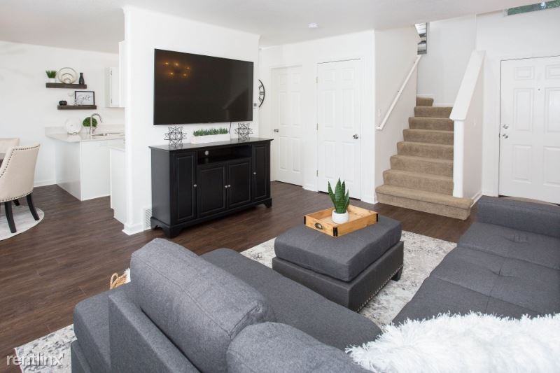 626 626 S 38th St W 13 - Photo 3 of 20