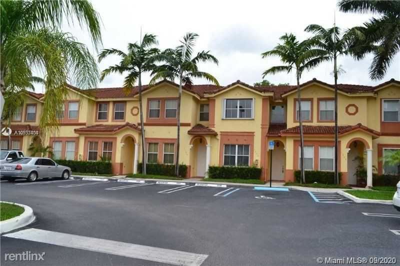 5620 Nw 107th Ave