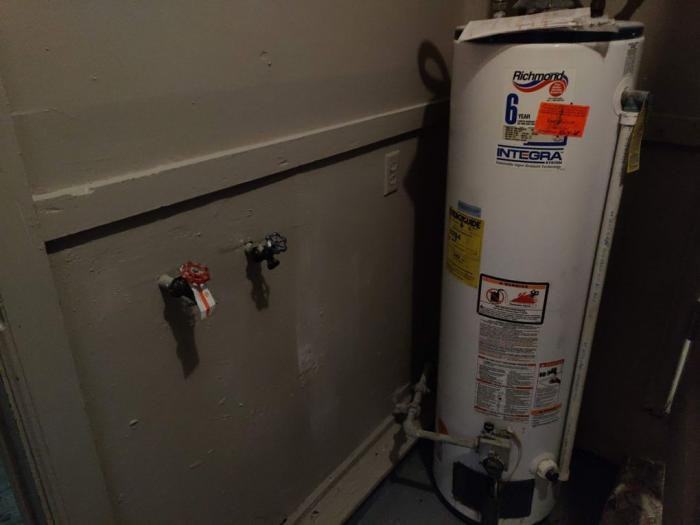 2433 N Piatt St - Photo 3 of 23