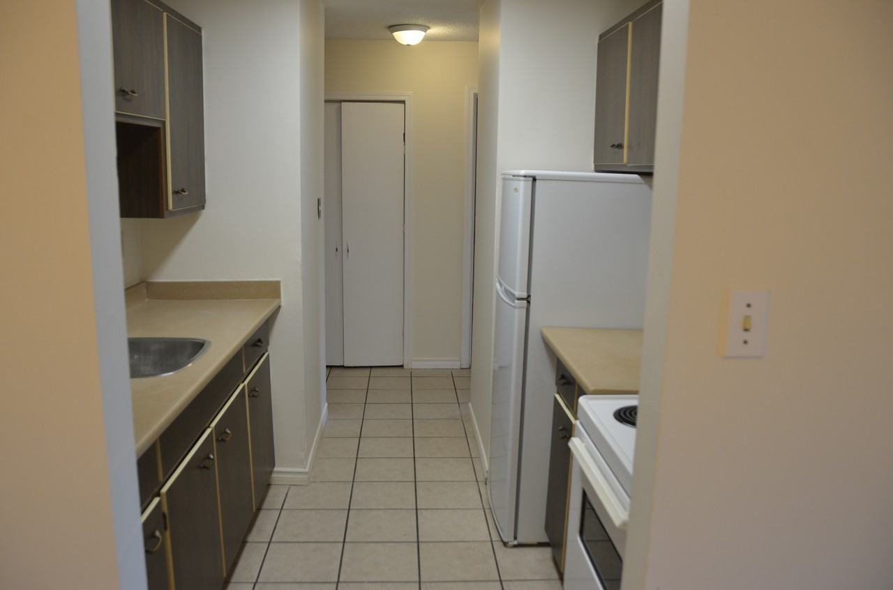 523 Gatensbury Street #208 - Photo 3 of 10