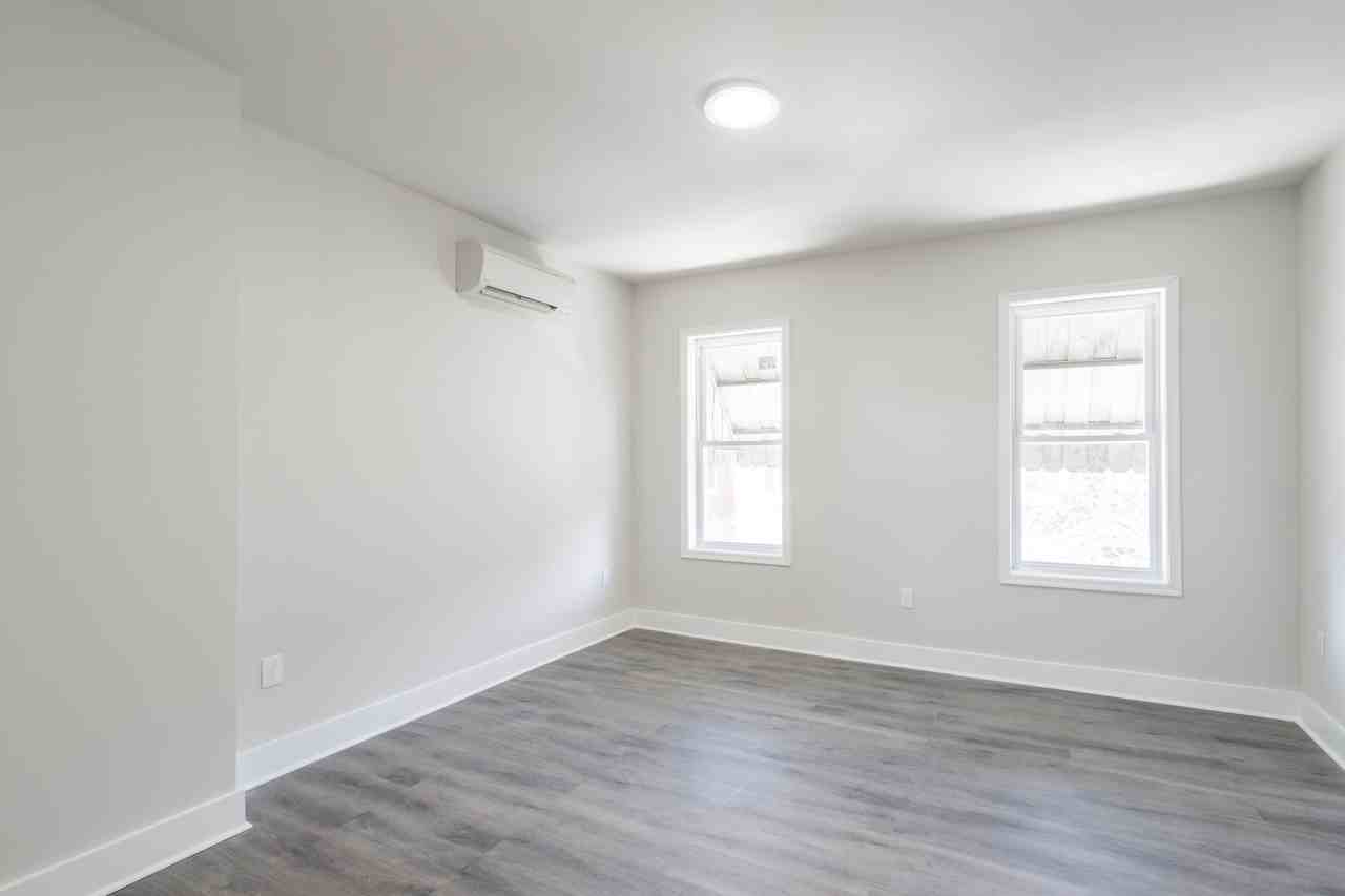 PCL - East Collom Street - Photo 3 of 25