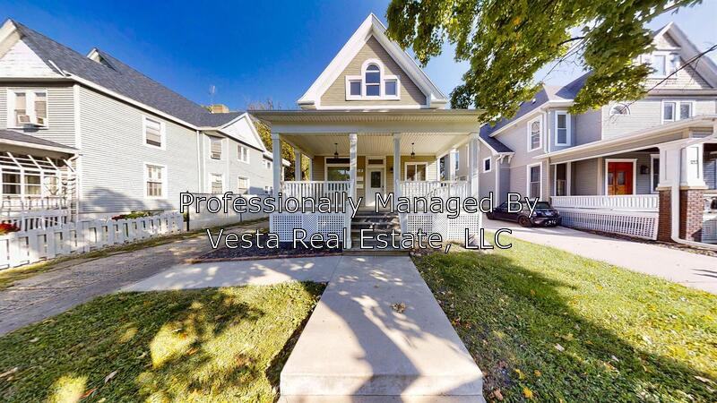 318 E Locust St