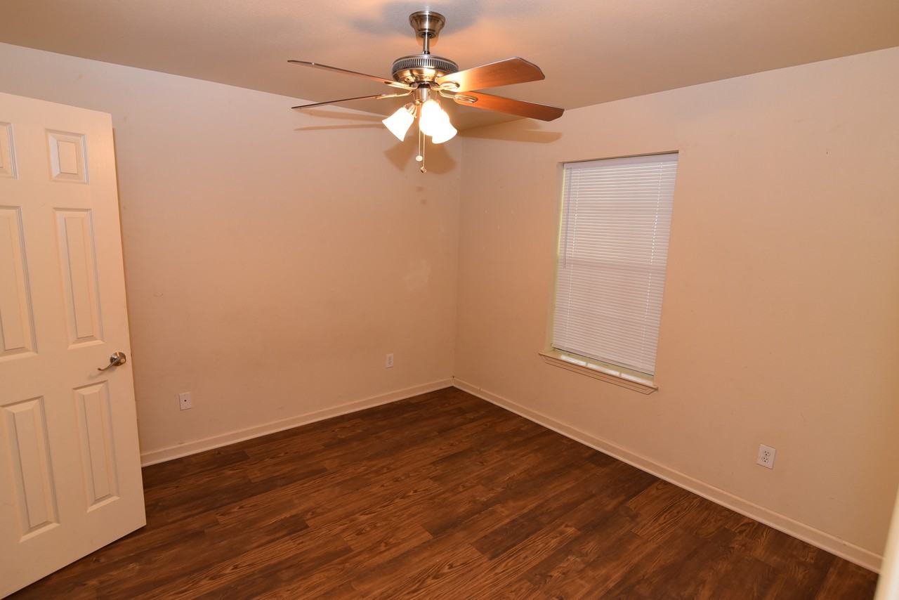 307 Sypert Street ##2 - Photo 2 of 13