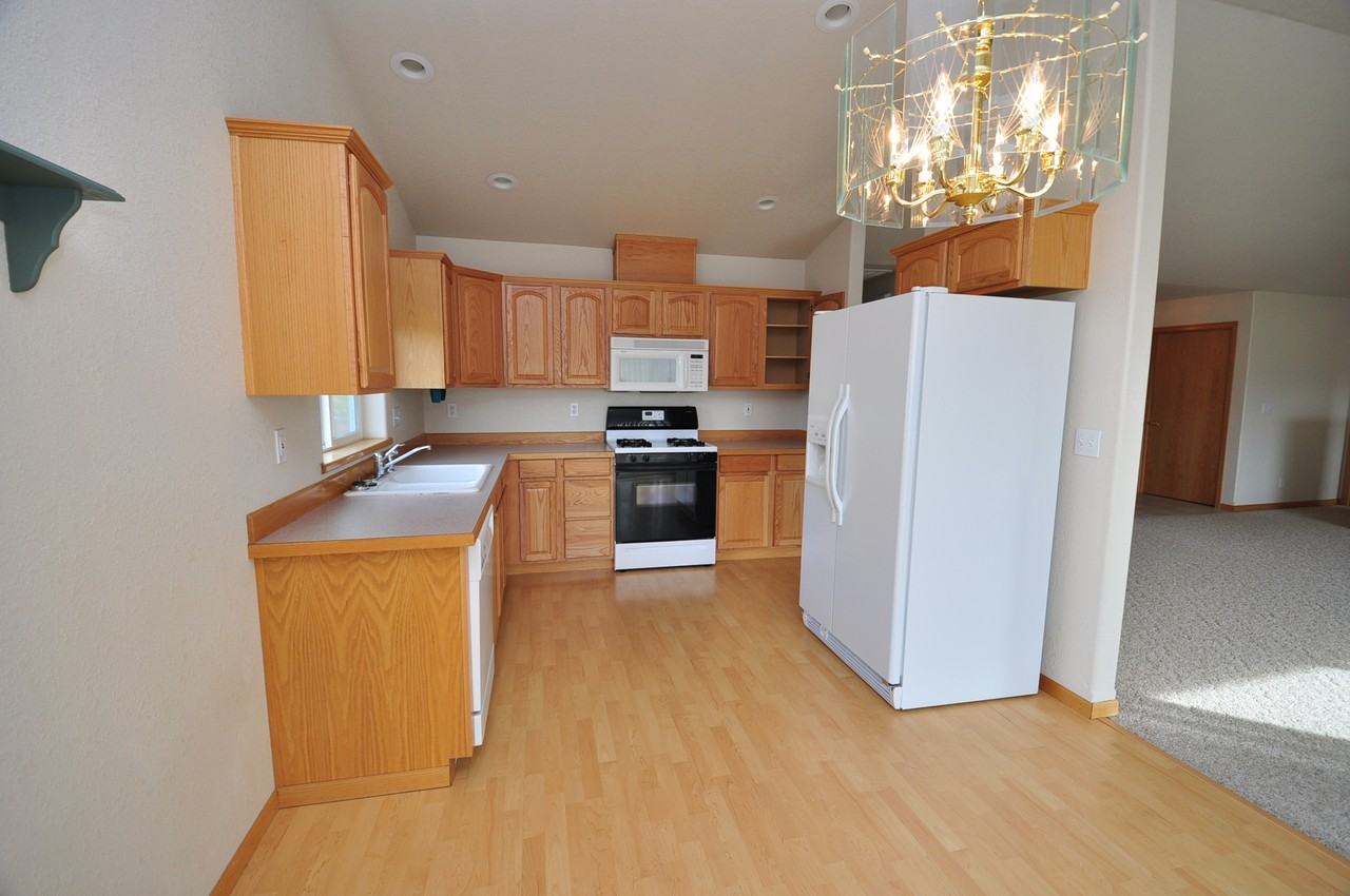293 Armande Loop - Photo 2 of 10