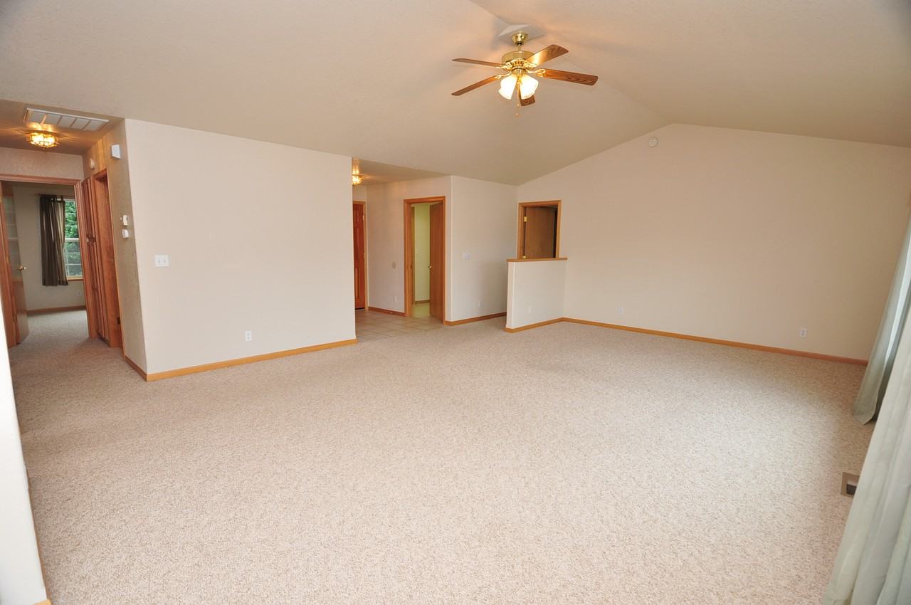 293 Armande Loop - Photo 3 of 10
