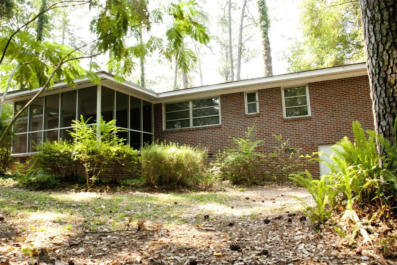 1704 Myrick Rd - Photo 2 of 39