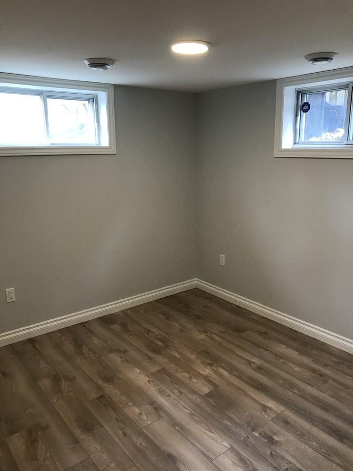 2660 Clarenda Street #B - Photo 6 of 10