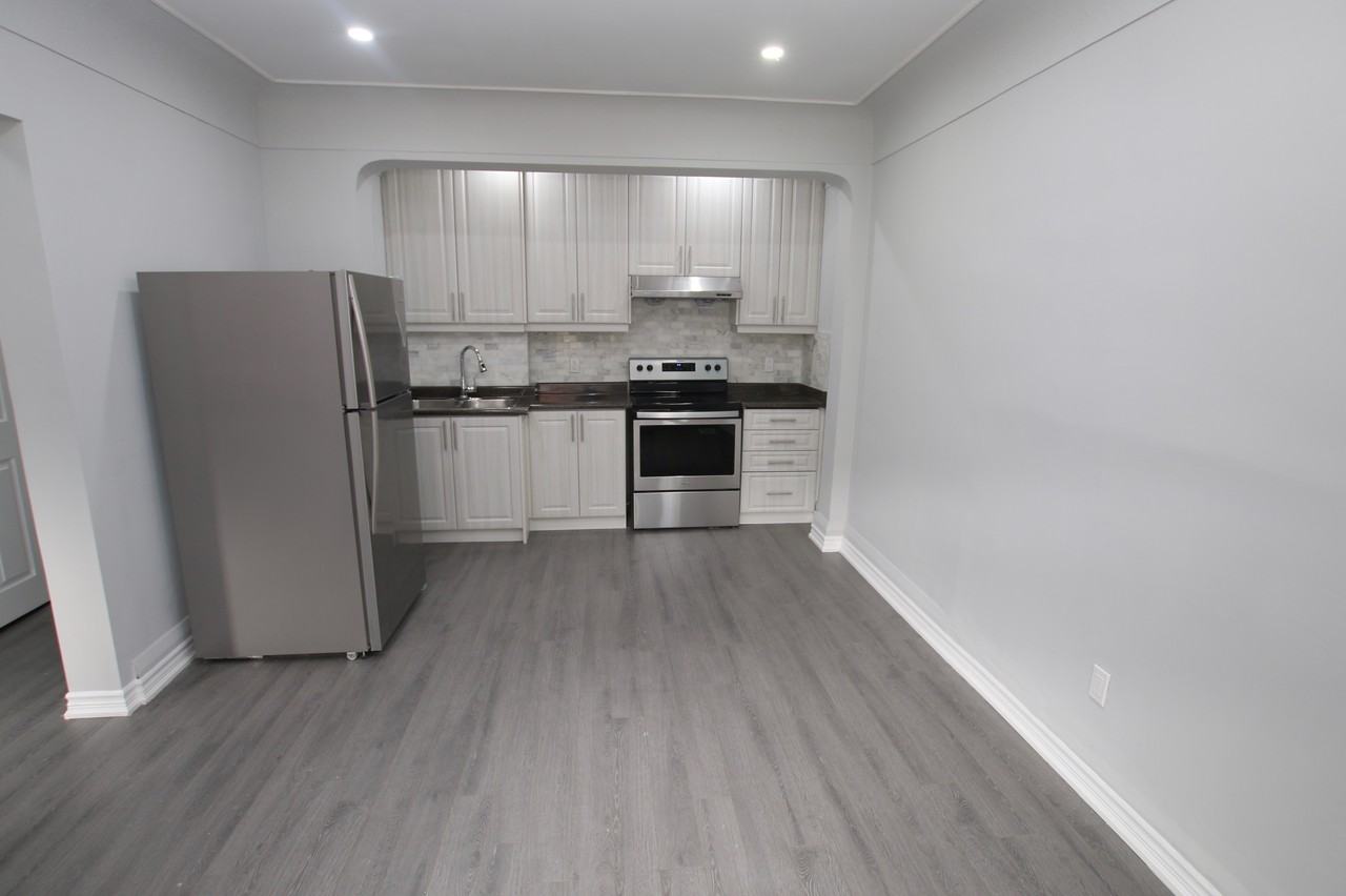 297 Cumberland Avenue - Photo 3 of 9