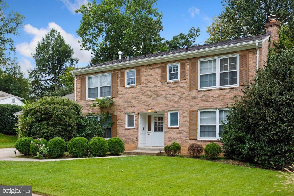 4131 27th St N - Photo 2 of 34