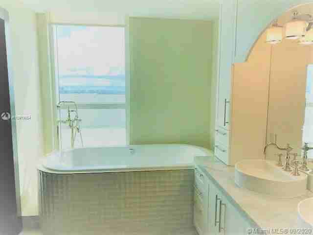 VIZCAYNE SOUTH CONDO - Photo 3 of 13