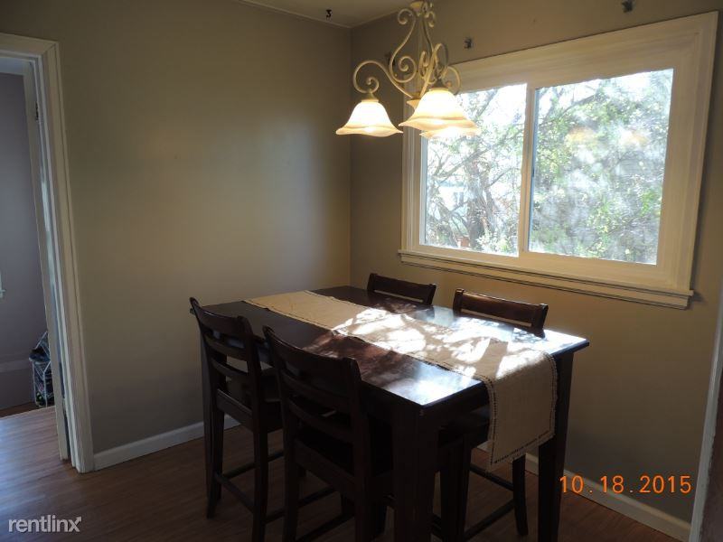 320 1st Ave W - Photo 2 of 17