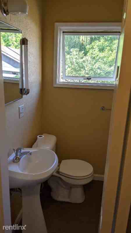 608 Fir St - Photo 3 of 9