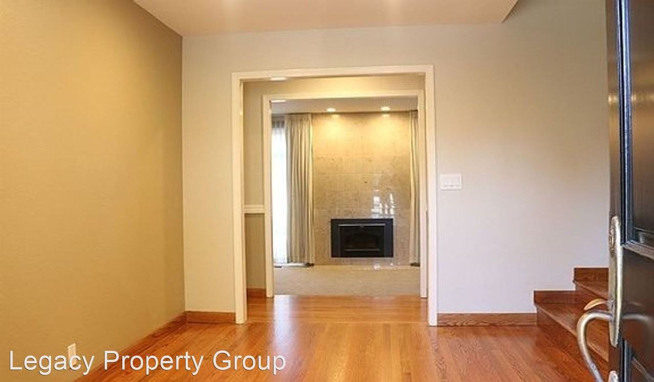 2169 Woodleaf Way - Photo 3 of 30