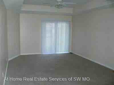 117-119 W Wade - Photo 3 of 7