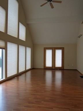 17325 SE Royer Rd - Photo 2 of 16