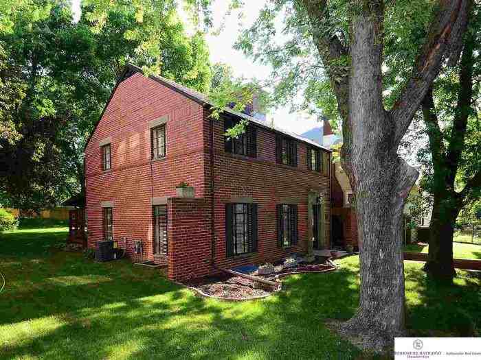 3438 Webster St - Photo 3 of 29