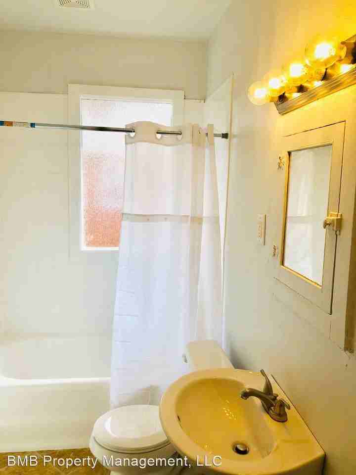 332 S Capitol Pkwy - Photo 3 of 6