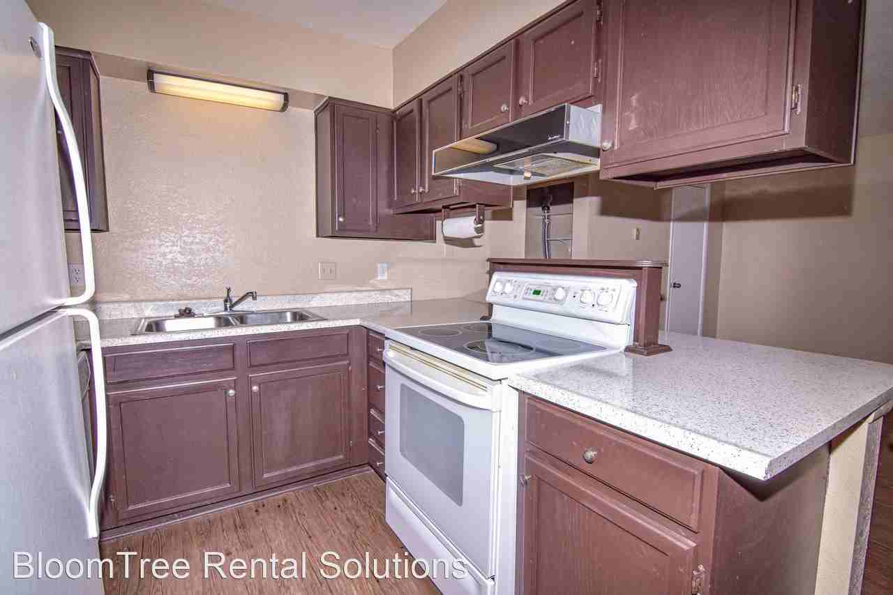 1291 N Tapadero Drive - Photo 3 of 11