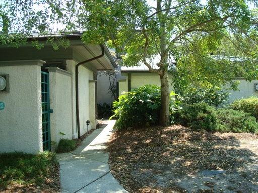 1308 Edgewater Club Rd - Photo 2 of 15