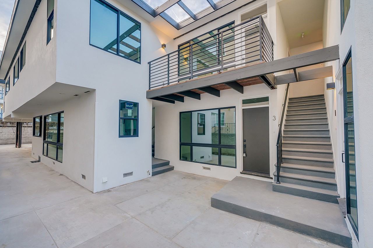 315 S Hamel Rd - Photo 2 of 7