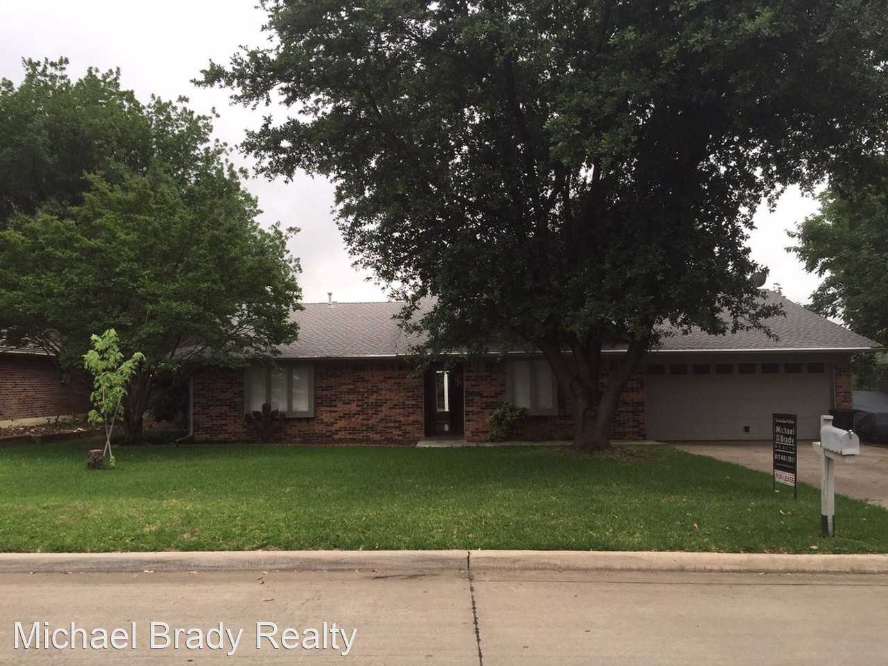 607 Field St - Photo 3 of 44