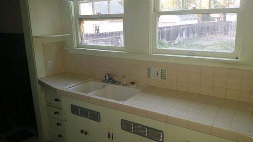 750 W B St - Photo 2 of 9