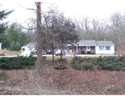 995 Providence Rd - Photo 3 of 8