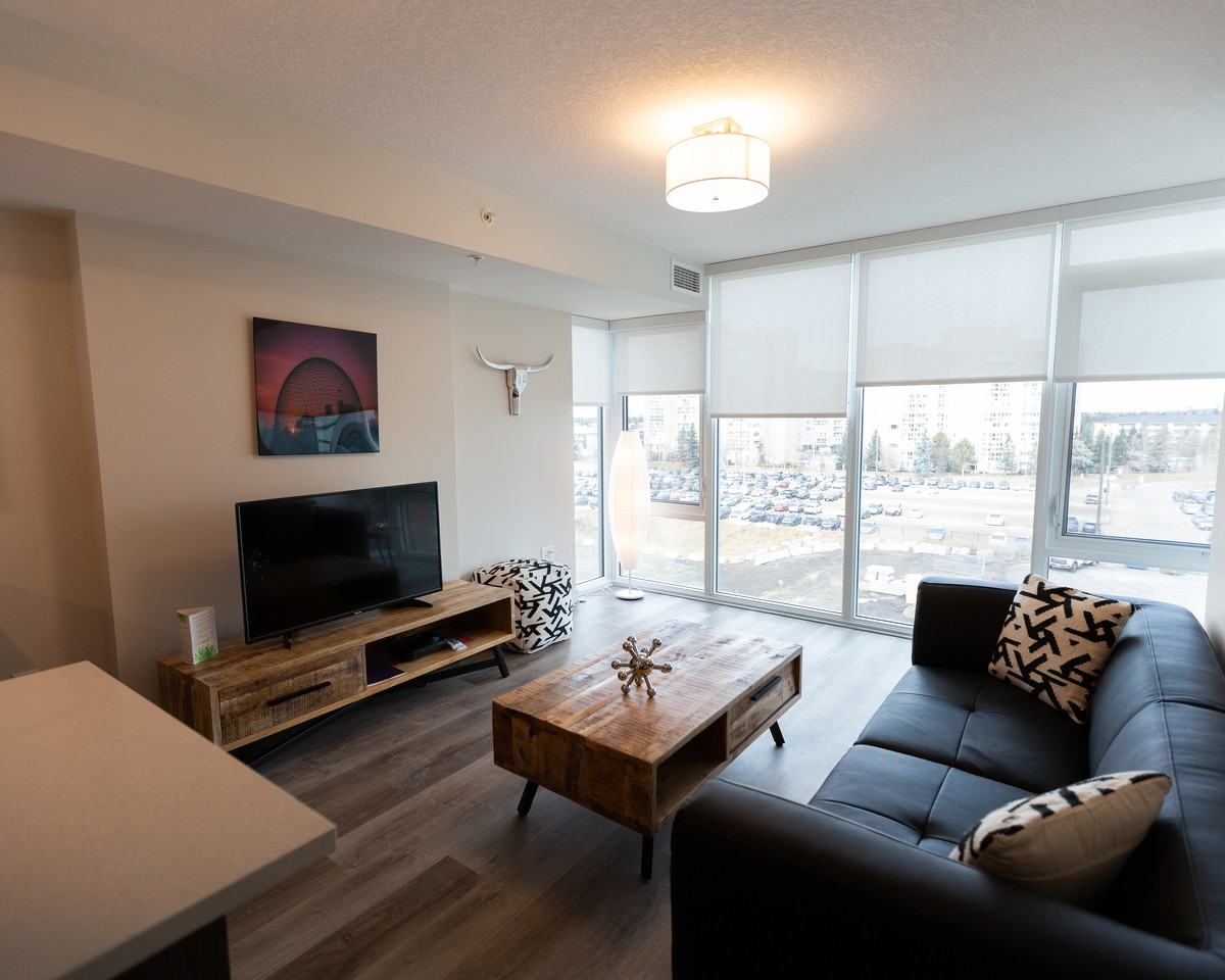 2610 109 St Nw - Photo 2 of 11