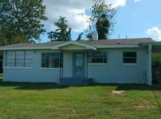 37108 Turner Dr - Photo 2 of 9