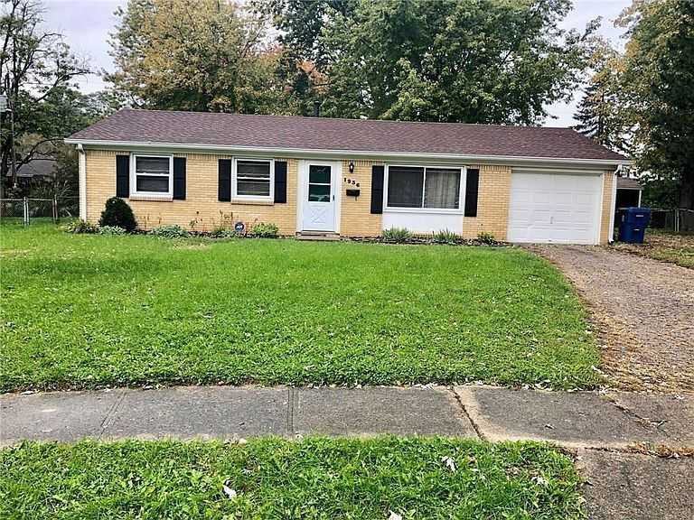 1936 Heather Ct - Photo 2 of 9