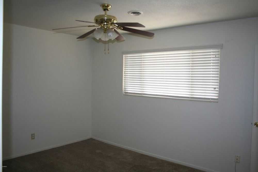 1137 E Diana Ave - Photo 3 of 15