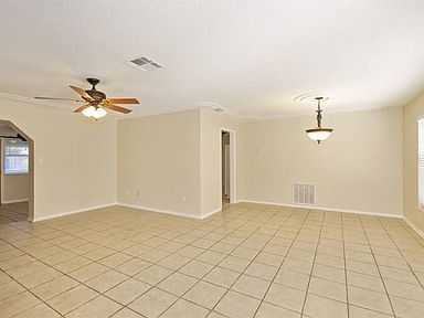 906 Macco Rd - Photo 3 of 20